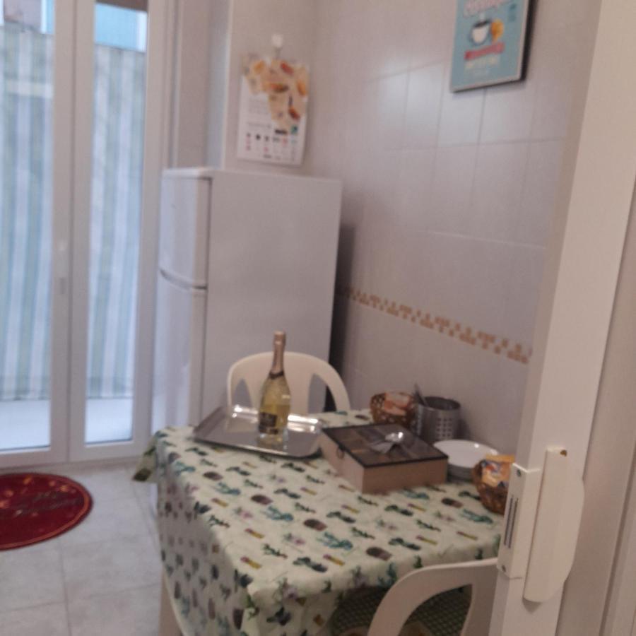 Sweet Night In Bari Appartement Buitenkant foto