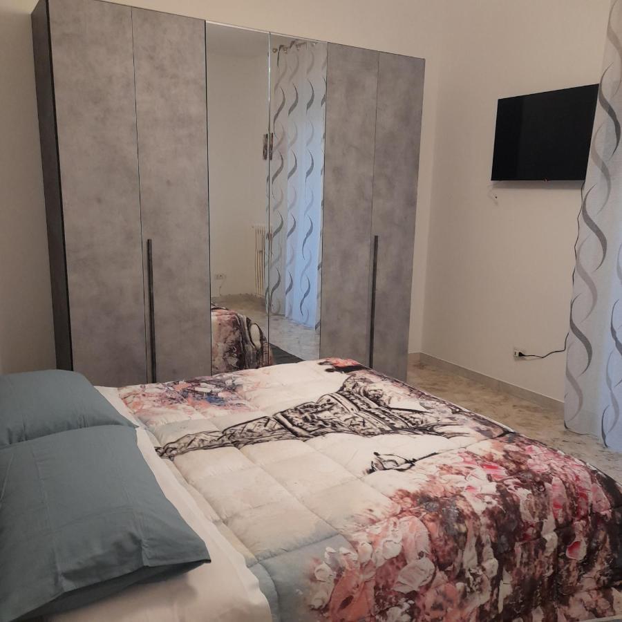 Sweet Night In Bari Appartement Buitenkant foto
