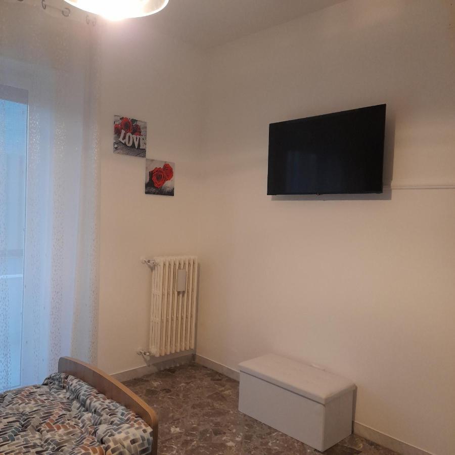 Sweet Night In Bari Appartement Buitenkant foto