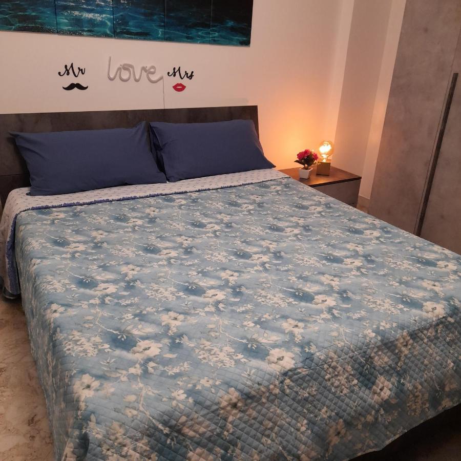 Sweet Night In Bari Appartement Buitenkant foto